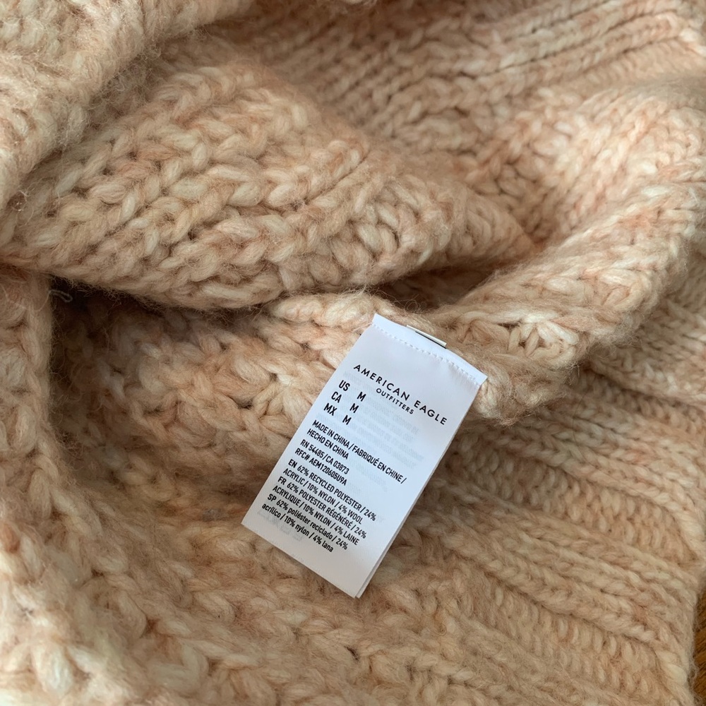AE sweater - Picture 6 of 7